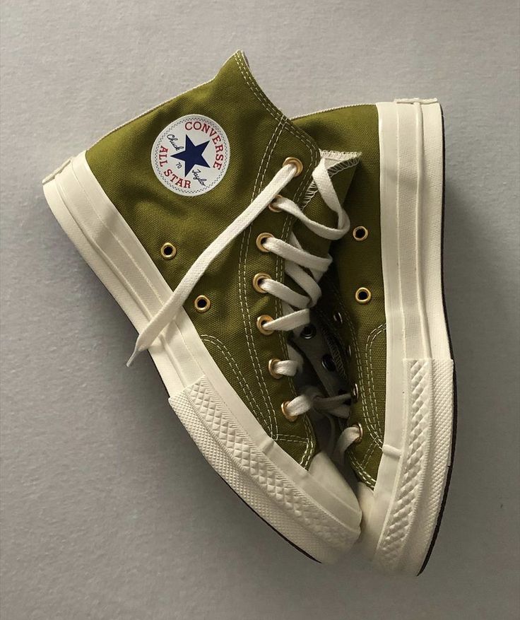 25/01/Converse-1736824390.jpeg